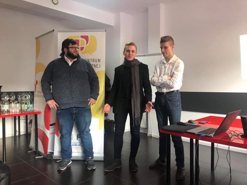 48123046_323014421866439_8414591718917144576_n