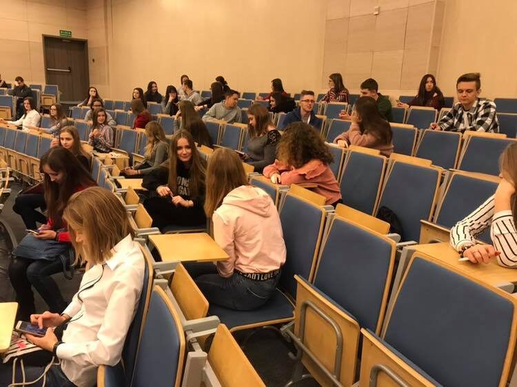 48209537_324243961743485_3982820360100773888_n