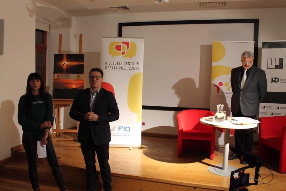 52595728_366684747499406_5983491911275511808_n